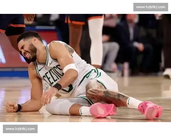 篮球急停变向：这个进攻动作竟致骨折！